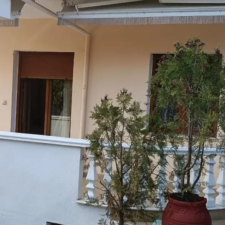 Bella Casa *
