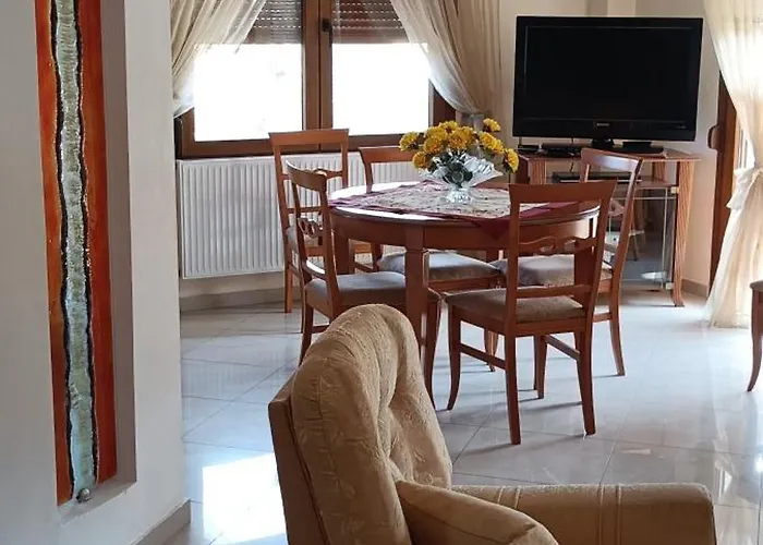 Апартаменты Bella Casa Кавала